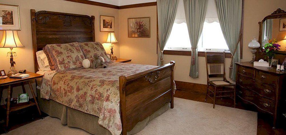 Westphal Mansion Inn Bed & Breakfast Hartford Exteriör bild