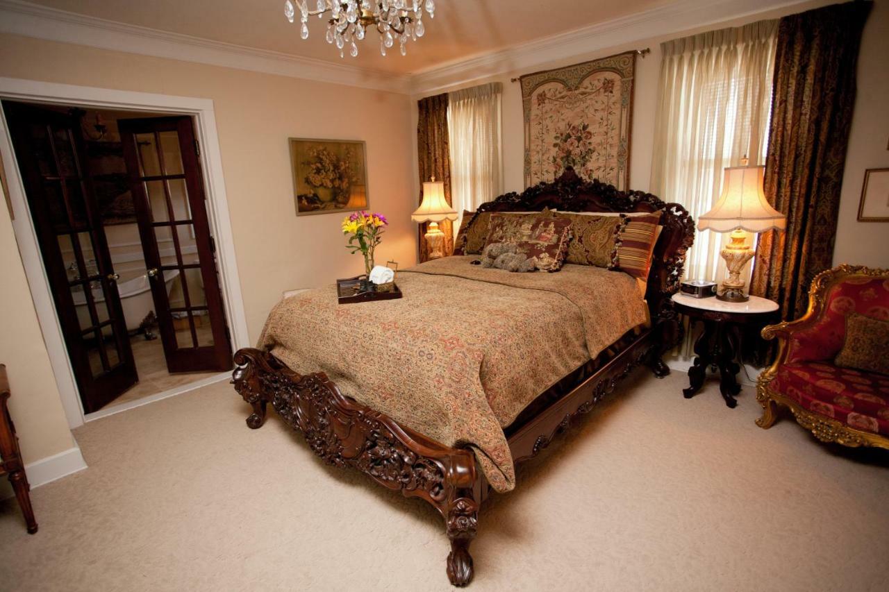 Westphal Mansion Inn Bed & Breakfast Hartford Exteriör bild